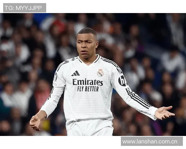 球迷炸锅：姆巴佩这一行为引热议！